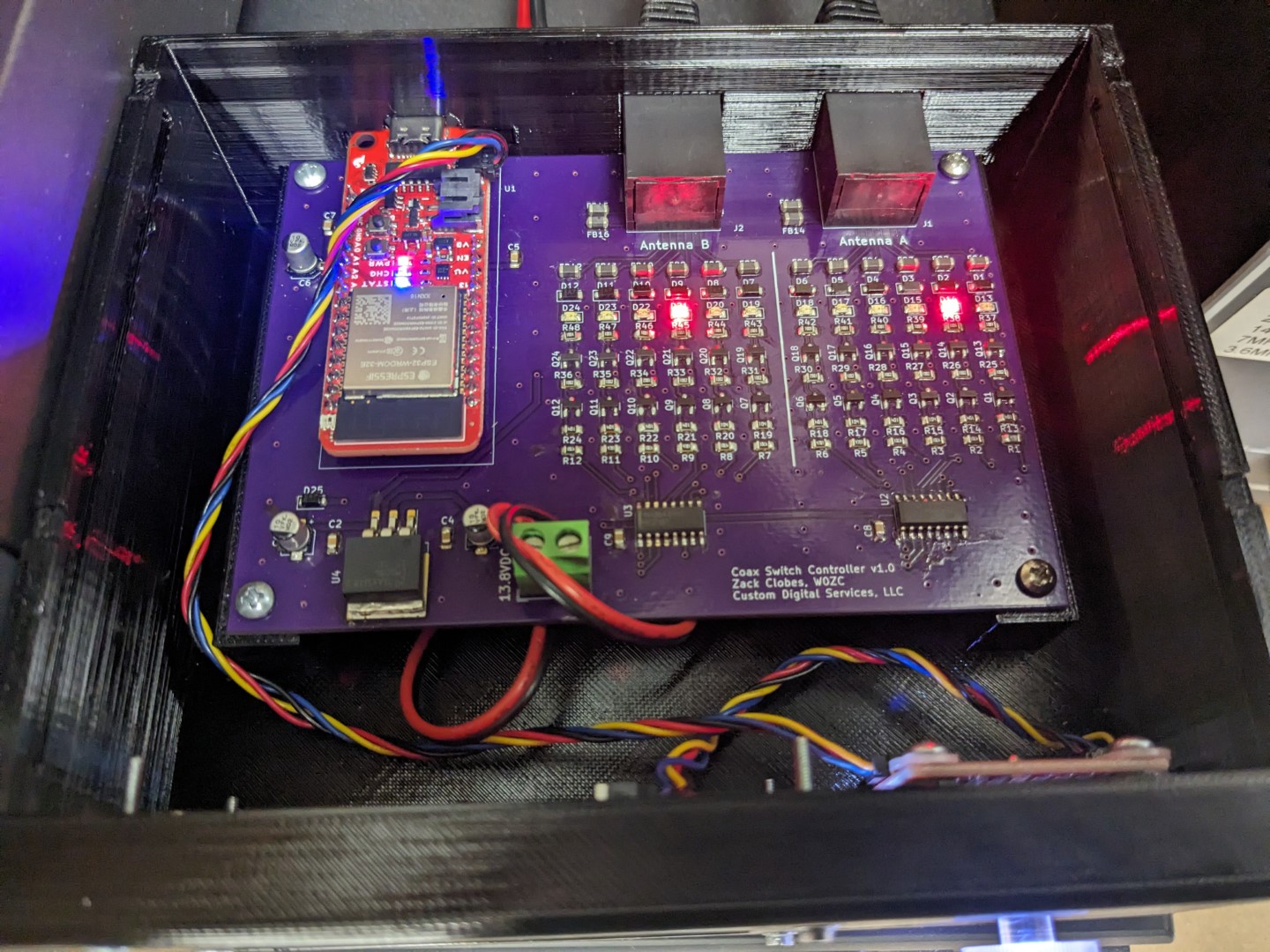 The assembled printed circuit board inside the 3d printed case.