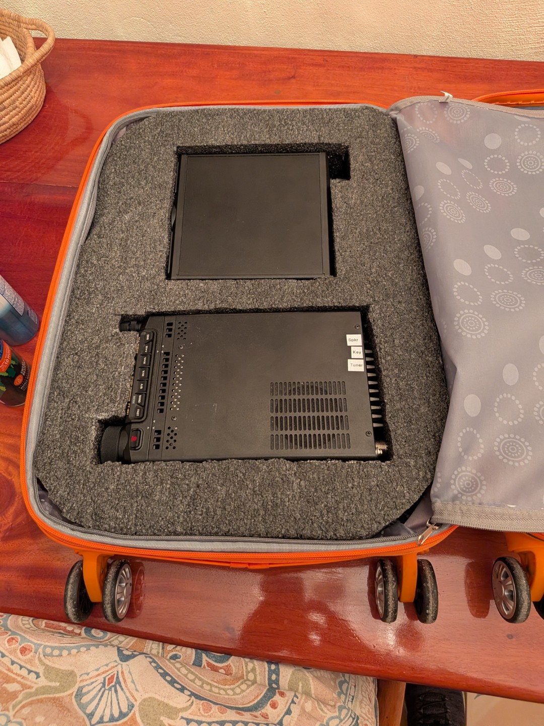 pxl_20251114_230459970